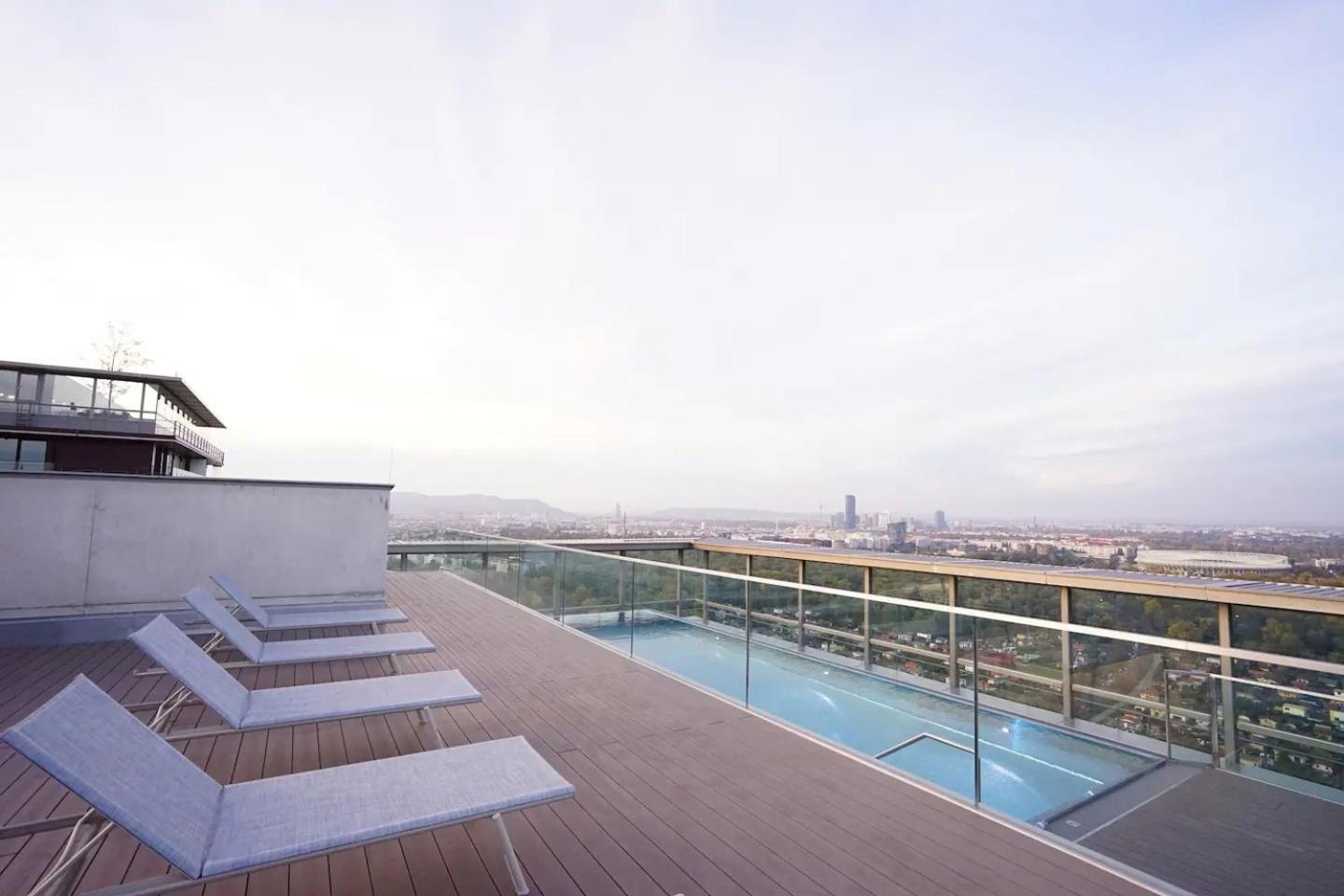 Апартаменты Exquisite Studio With Rooftop Pool Вена Экстерьер фото